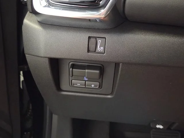 New 2026 Onyx Black GMC Elevation image 27