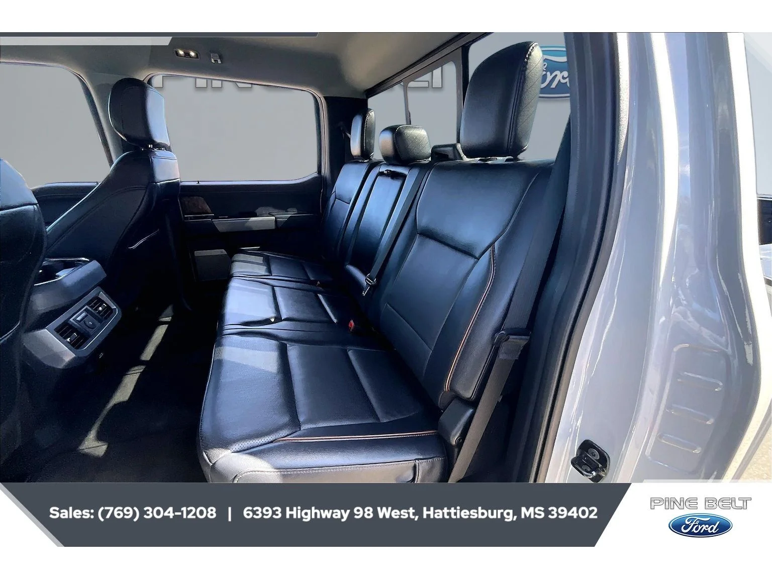 Used 2025 Avalanche Ford LARIAT image 20