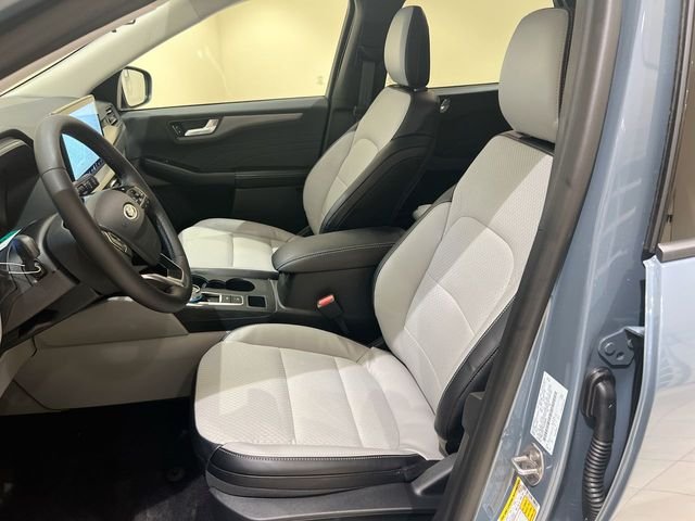 Used 2024 Blue Ford Base image 11