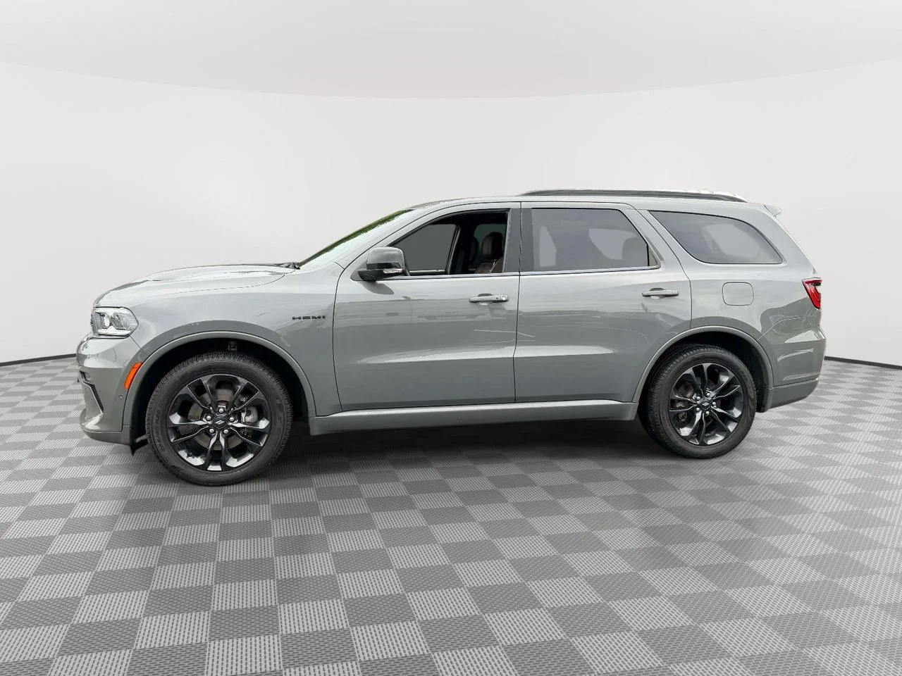 Used 2023 Destroyer Gray Clearcoat Dodge R/T Plus AWD image 5