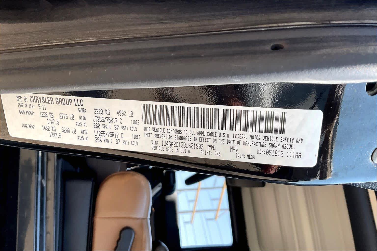 Used 2011 Black Clearcoat Jeep Mojave image 27