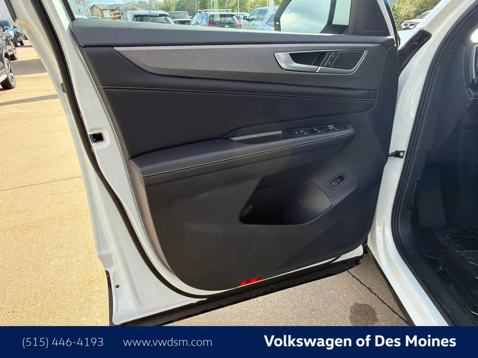 New 2026 White/off-white Volkswagen 2.0T SE w/Technology image 21