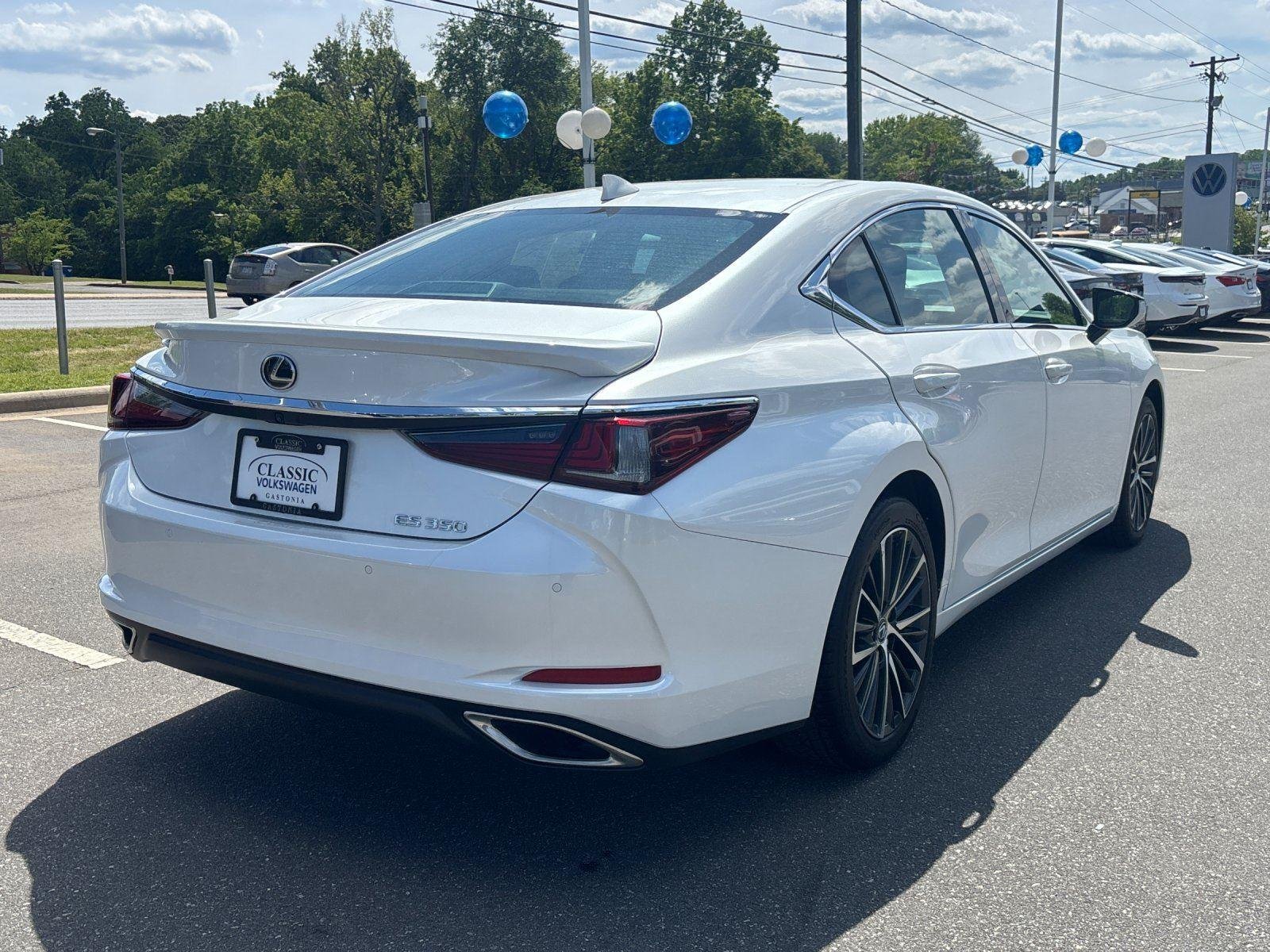 Used 2024 Eminent White Pearl Lexus ES 350 image 5