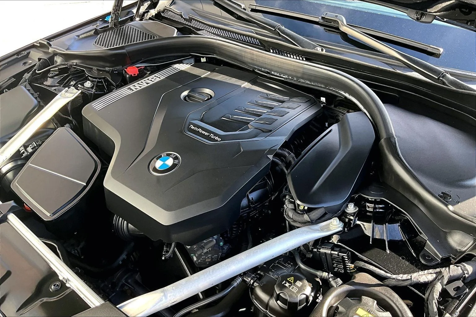 Used 2023 Black BMW 530i image 31