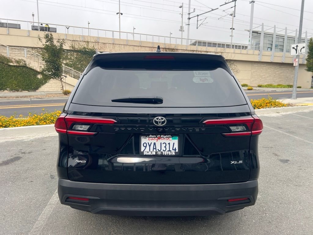Used 2025 Black Toyota XLE image 19
