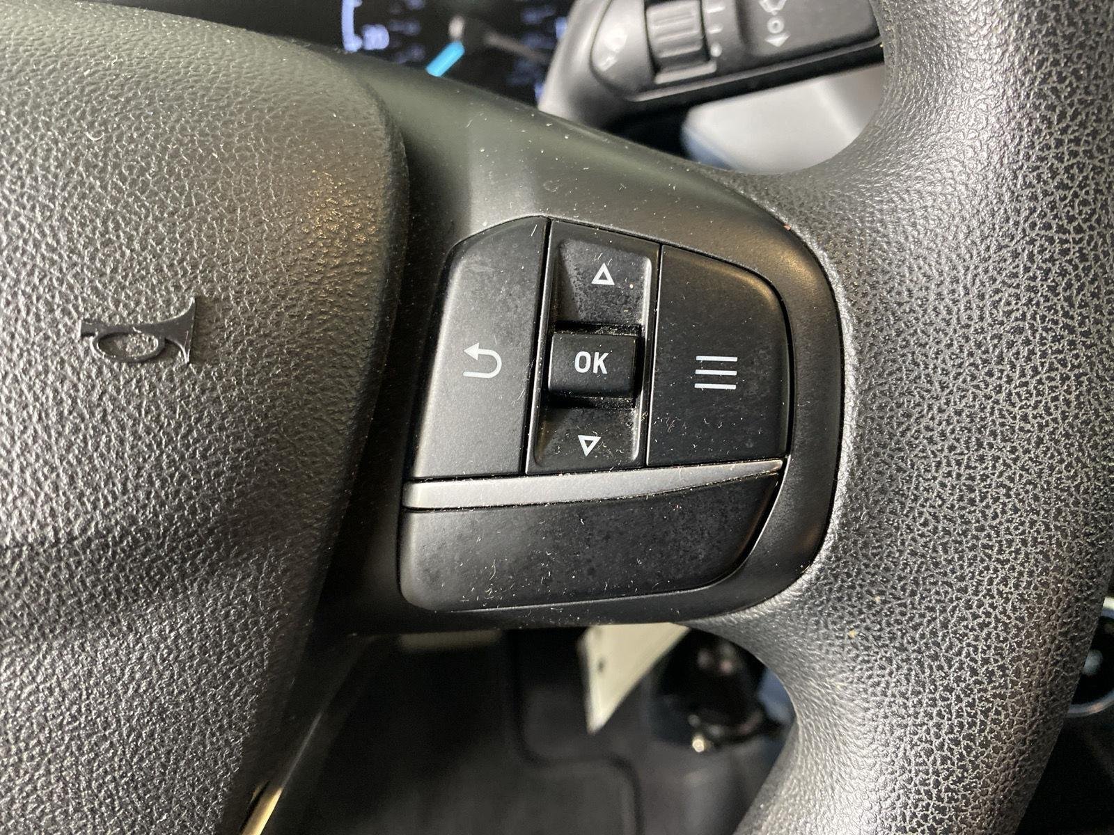Used 2022 Oxford White Ford XL image 18