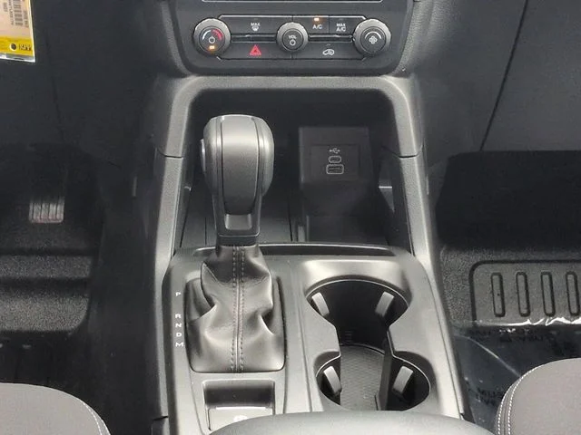 New 2026 Oxford White Ford XL image 19