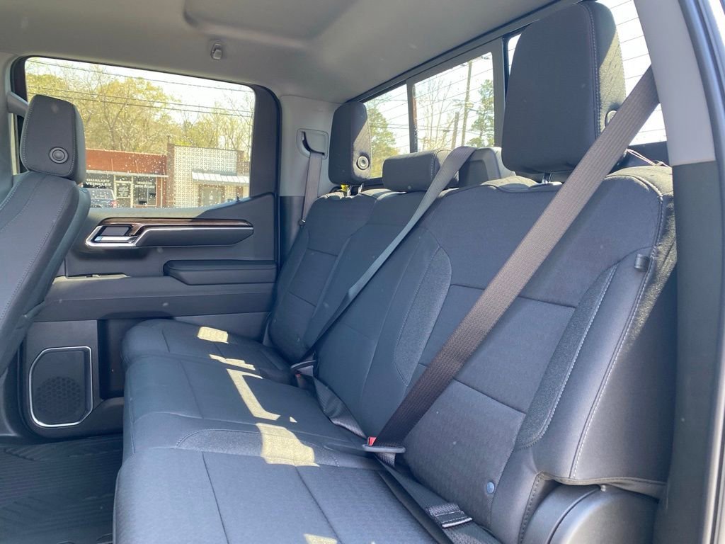 2025 Chevrolet Silverado 1500 LT - Photo 17