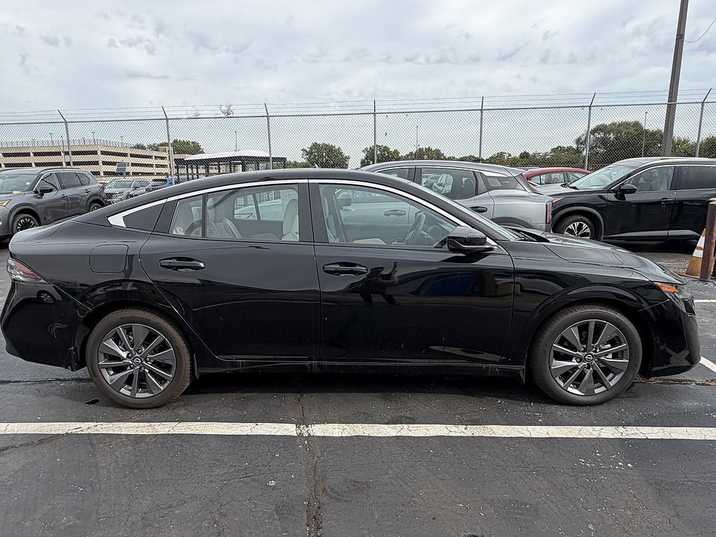 Used 2026 Super Black Nissan SL image 123