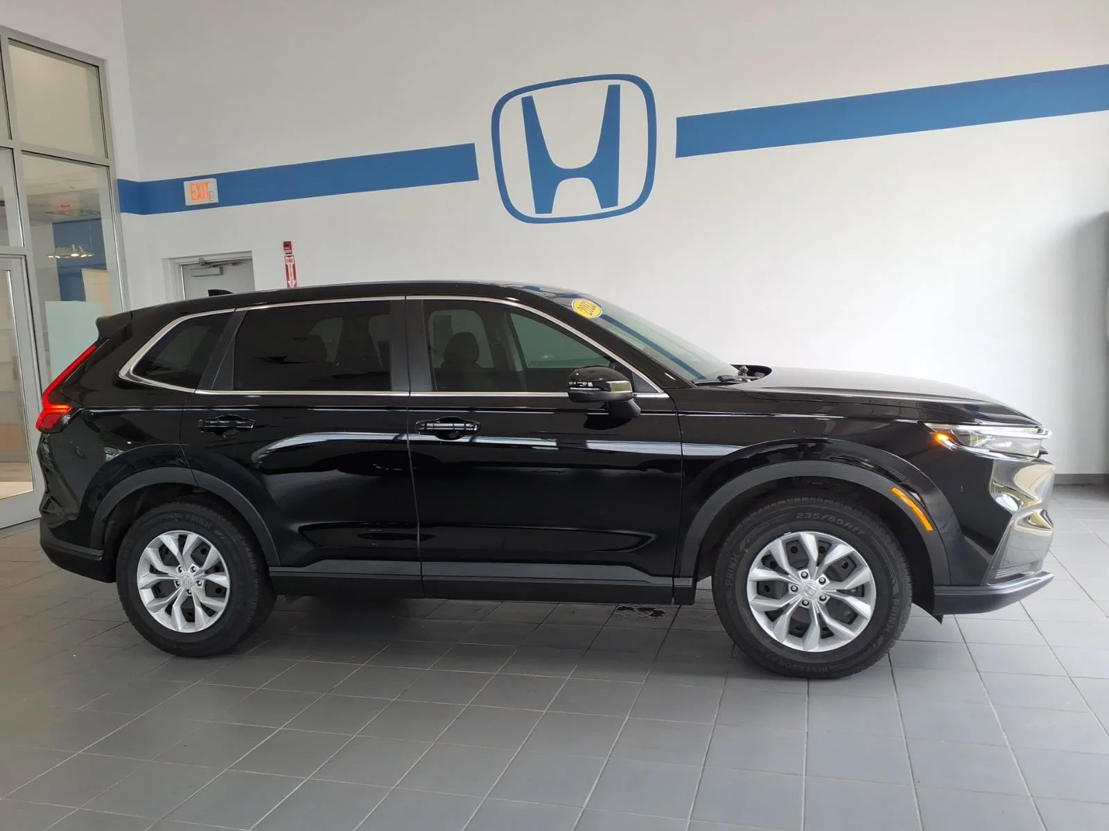Certified Used 2023 Crystal Black Pearl Honda 1.5T AWD LX image 4