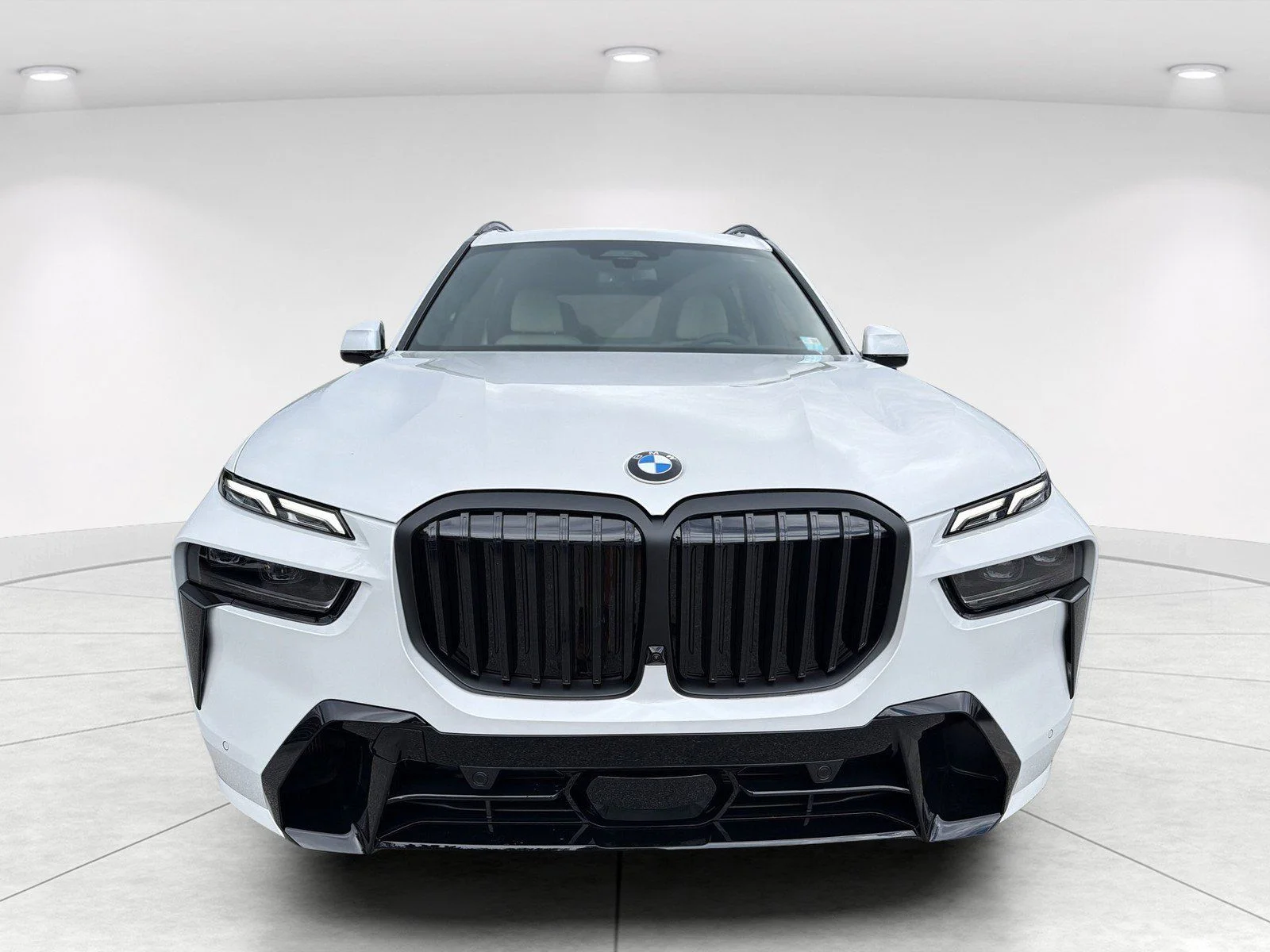 New 2027 Mineral White Metallic BMW xDrive40i image 2
