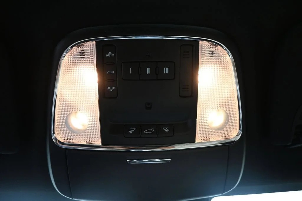 Used 2016 Black Jeep Limited image 20