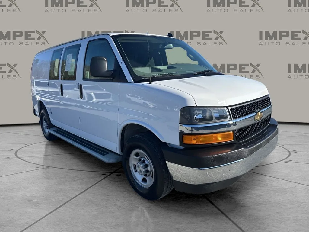Used 2024 White Chevrolet Work Van image 7