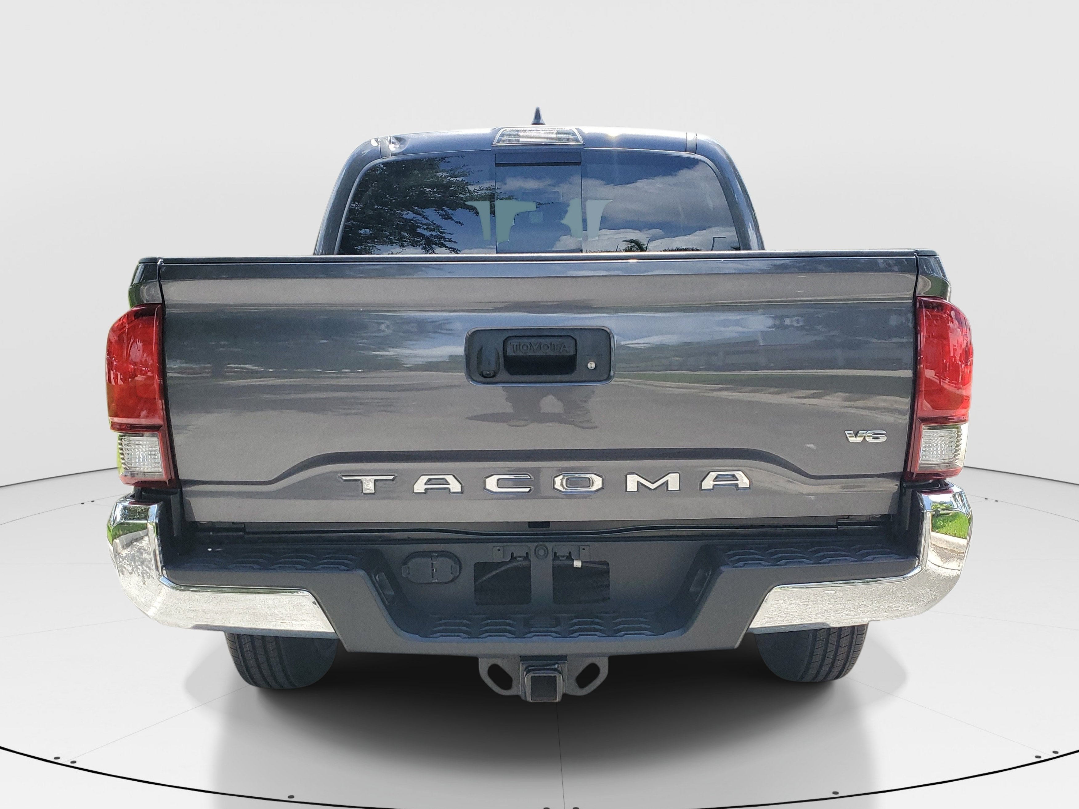 Used 2023 Magnetic Gray Metallic Toyota SR5 image 5