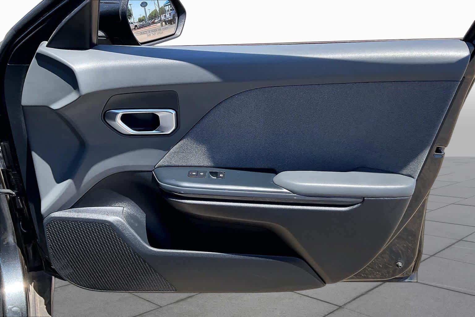 Used 2025 Interstellar Gray Kia EX image 21