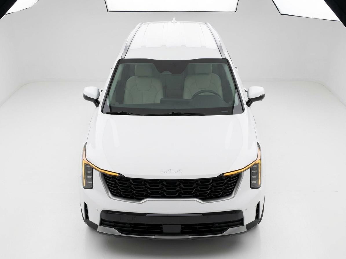 Used 2025 Glacial White Pearl Kia S image 3