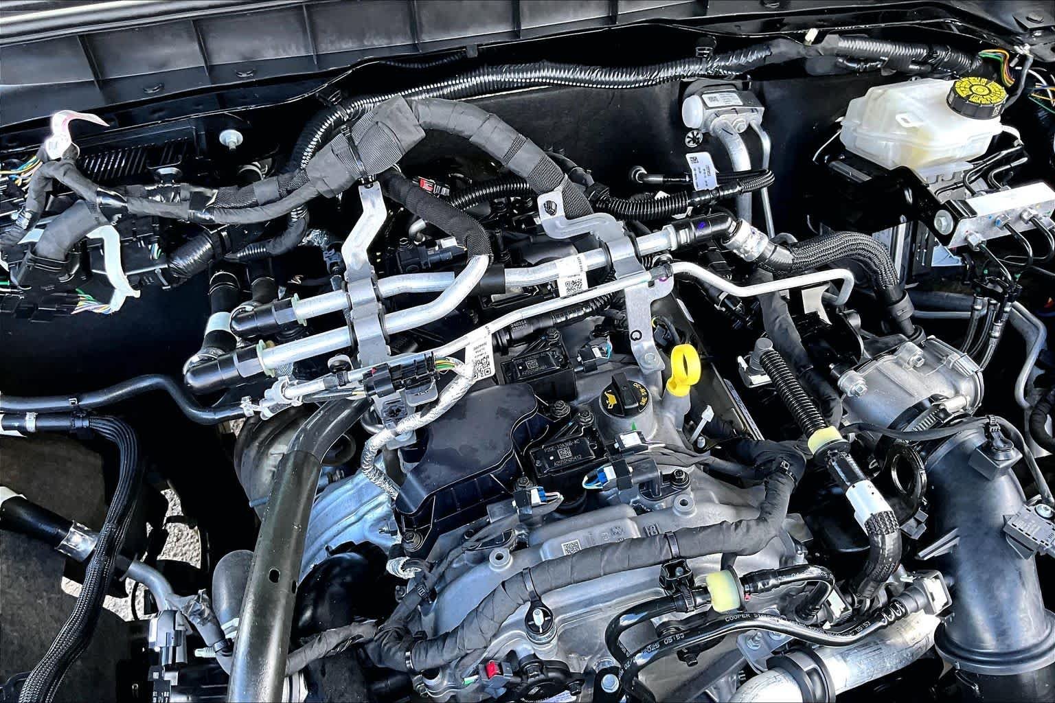 Certified Used 2025 Shadow Black Ford Outer Banks image 33