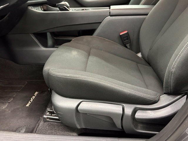 Used 2024 Gray Nissan S image 15