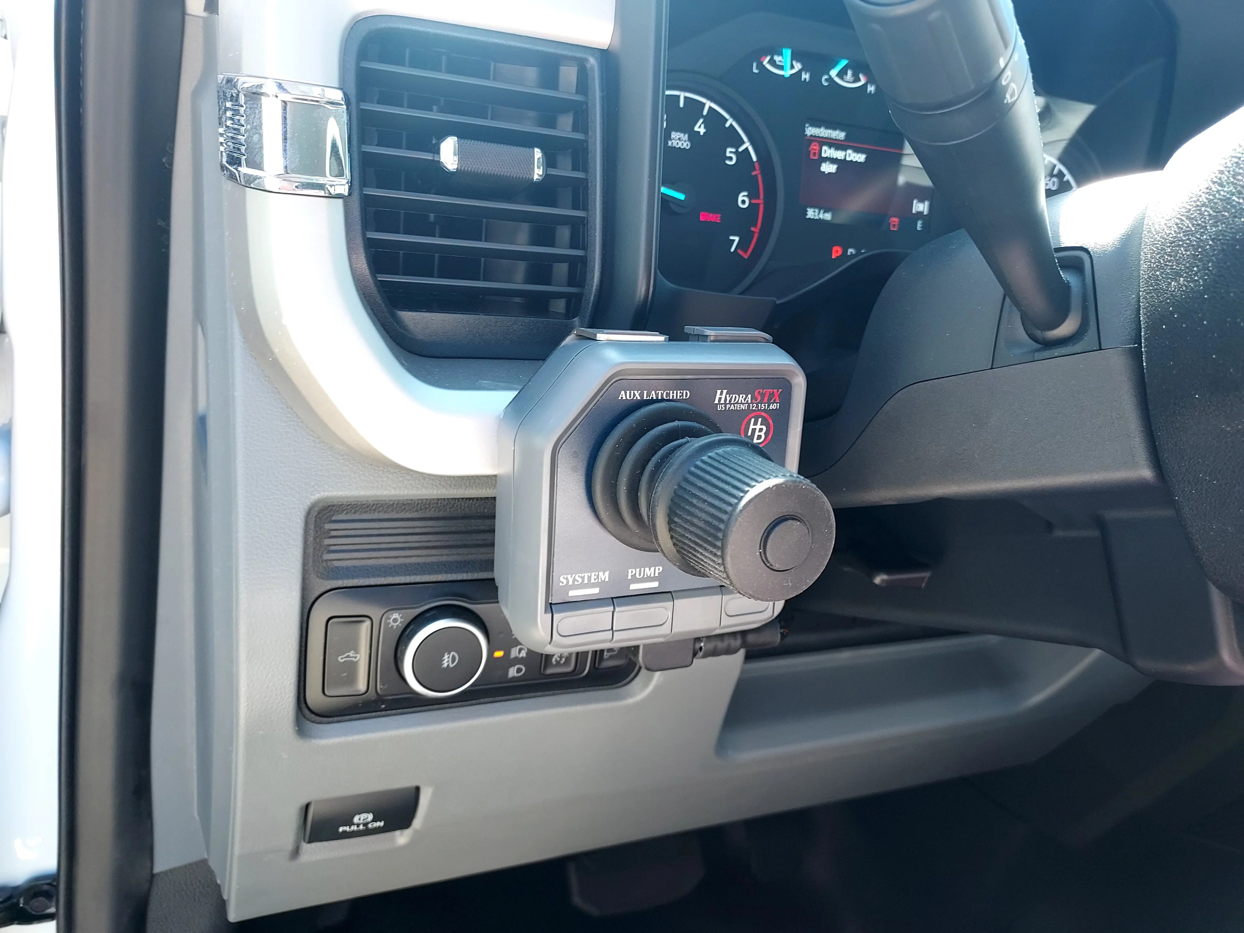 2026 Ford F-350 Super Duty XLT - Photo 32