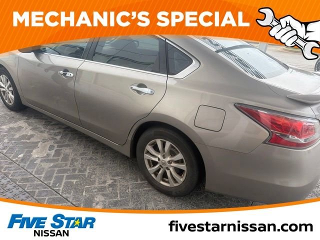Used 2014 Beige Nissan 2.5 S image 16
