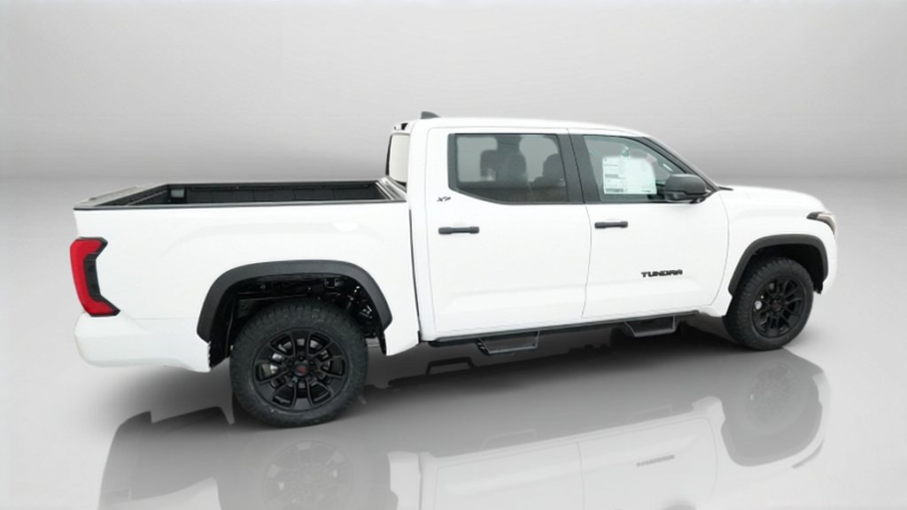 2026 Toyota Tundra SR5 - Photo 8