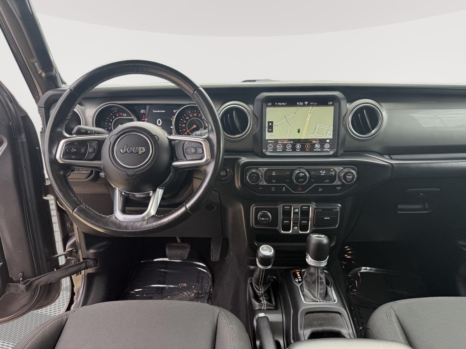 Used 2020 Granite Crystal Metallic Jeep Sahara image 21