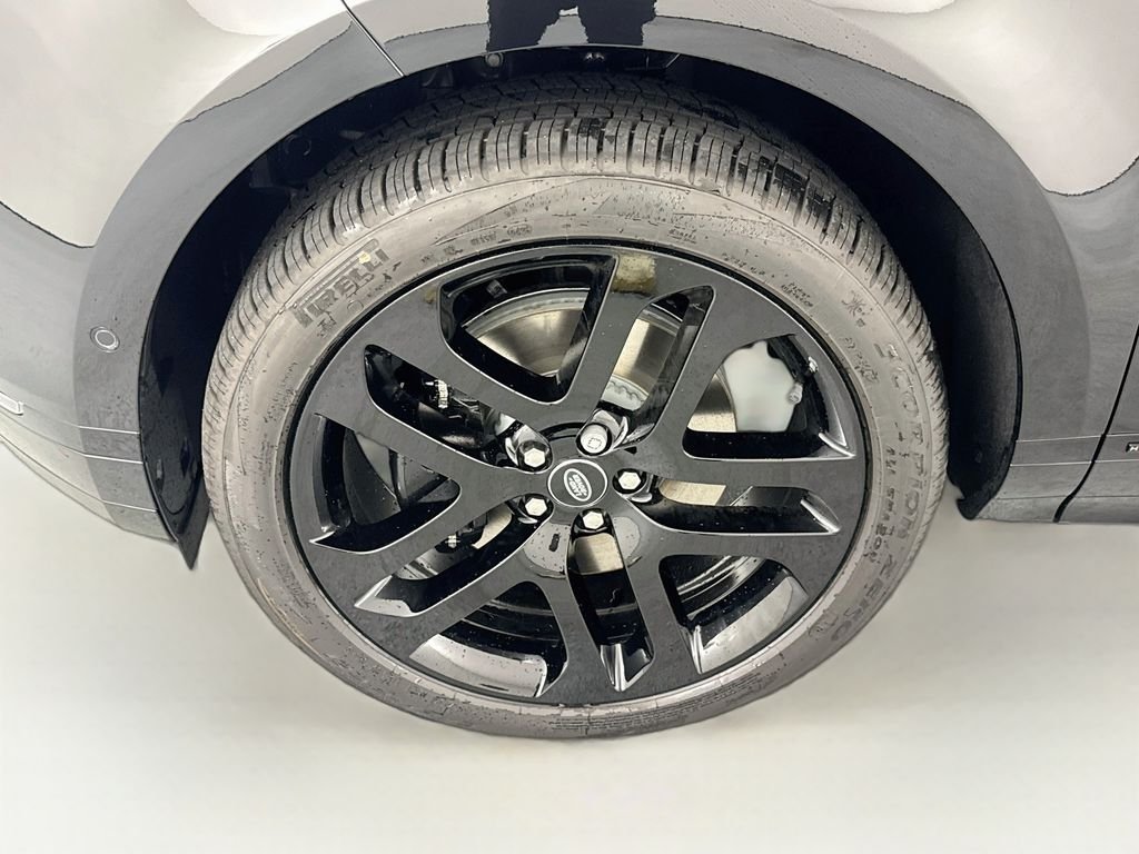 New 2026 Santorini Black Land Rover Hoxton Edition image 32