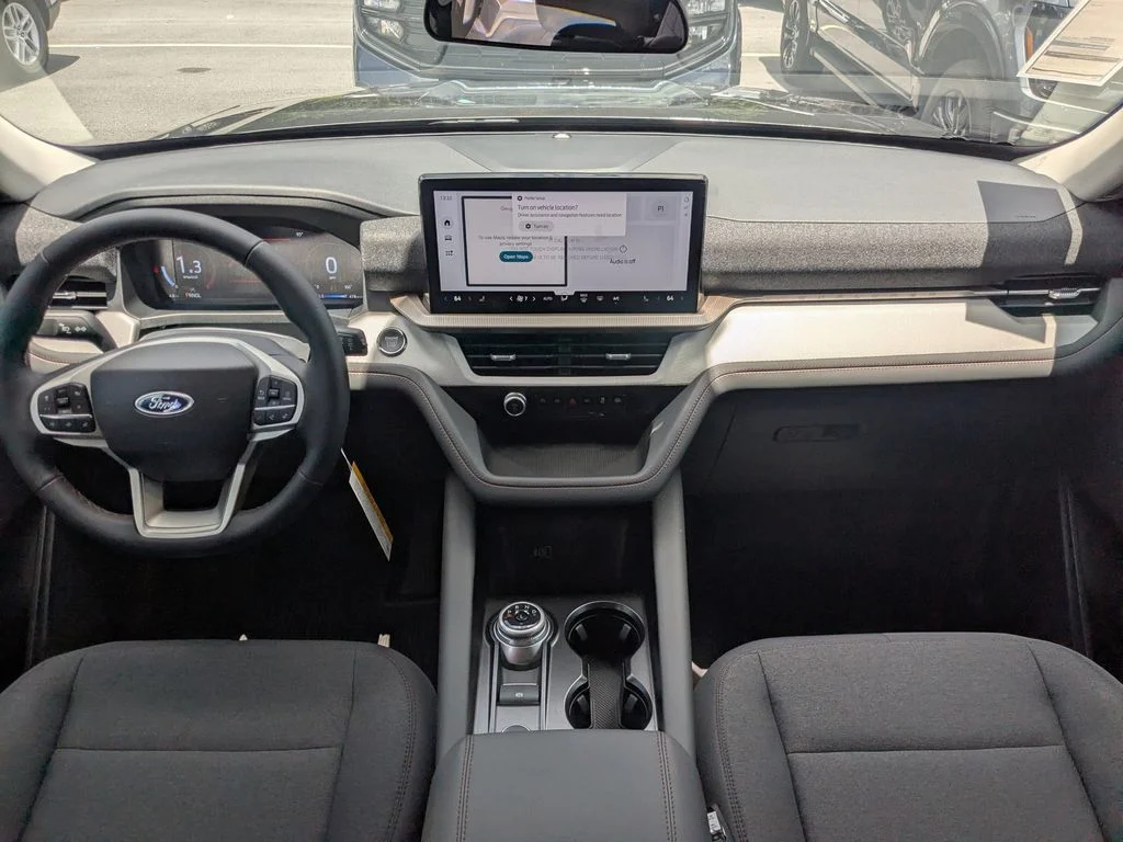 New 2026 Carbonized Gray Metallic Ford Active image 15