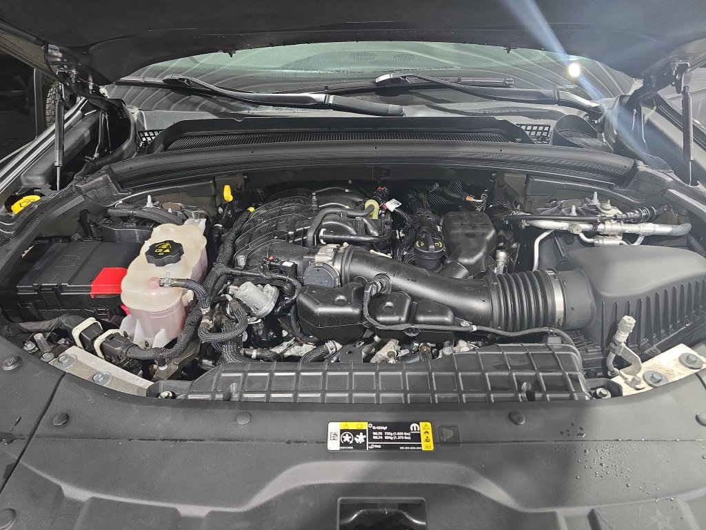 Used 2021 Gray Jeep Limited image 25