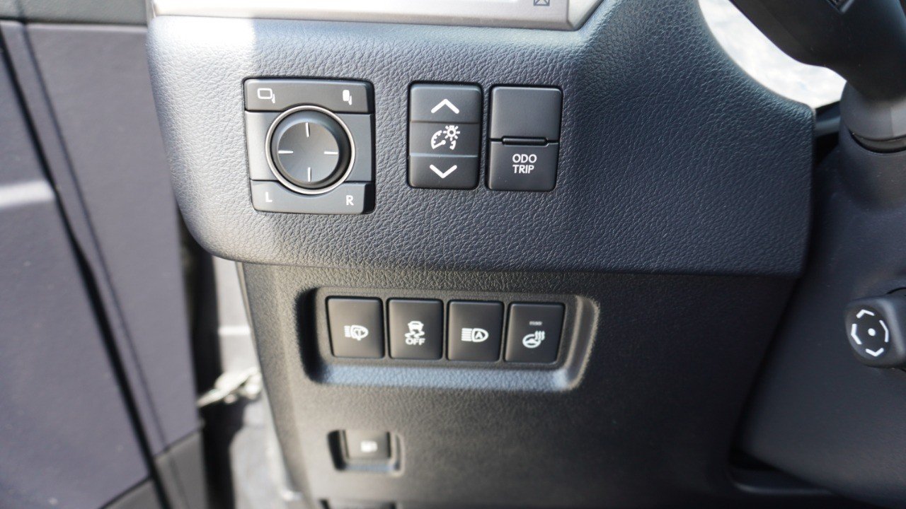 Certified Used 2023 Gray Lexus GX 460 Premium image 22