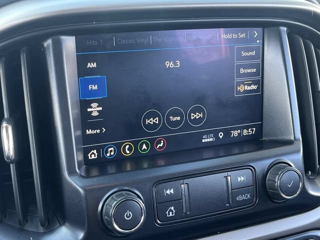 Used 2022 Summit White Chevrolet Z71 image 12