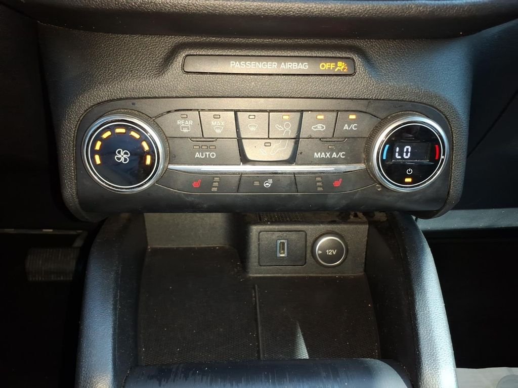 Used 2020 Gray Ford SEL image 21