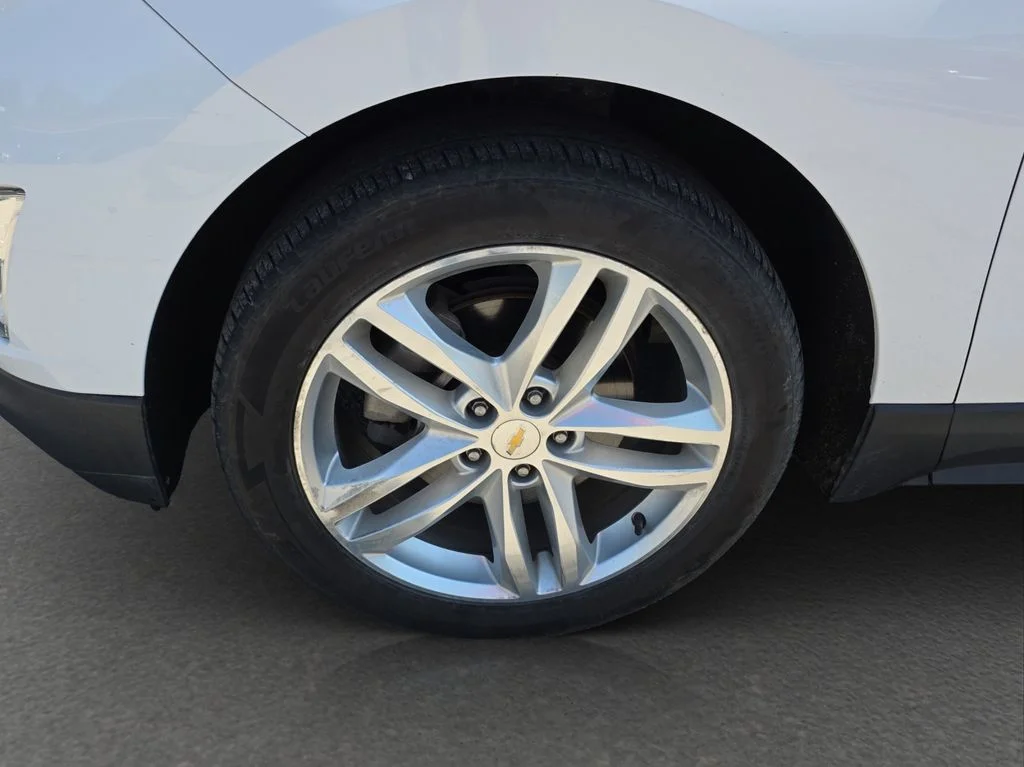 Used 2018 White Chevrolet Premier image 4