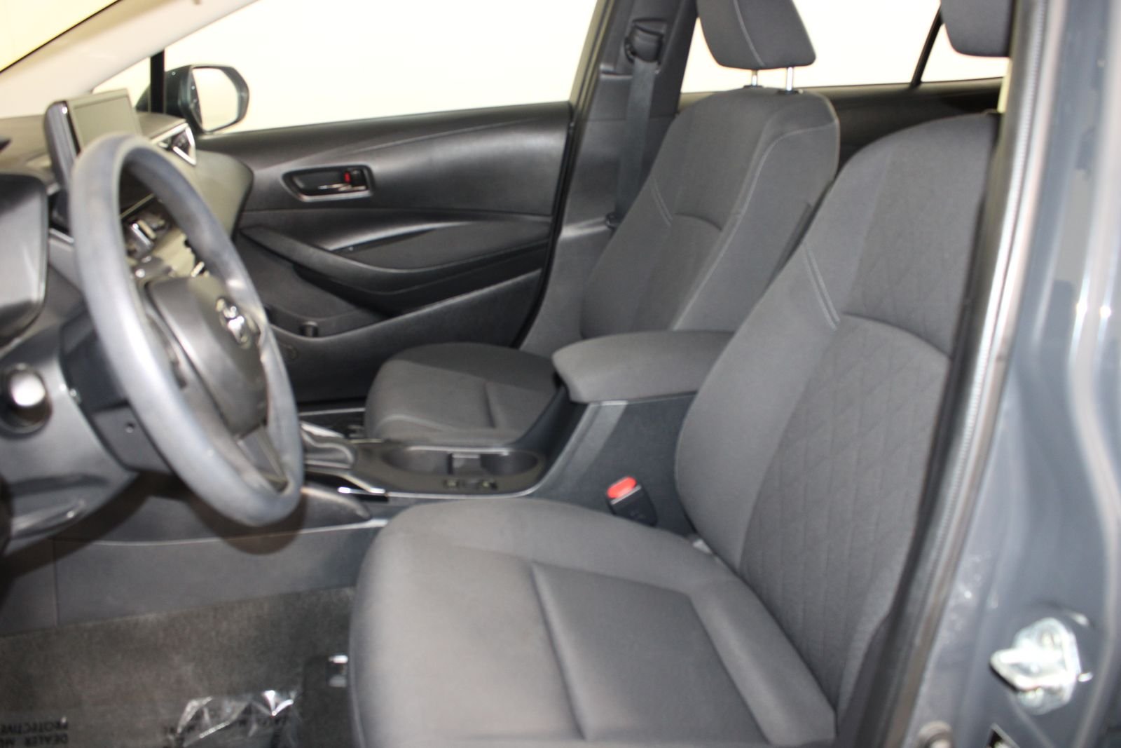 Used 2023 Gray Toyota LE image 10