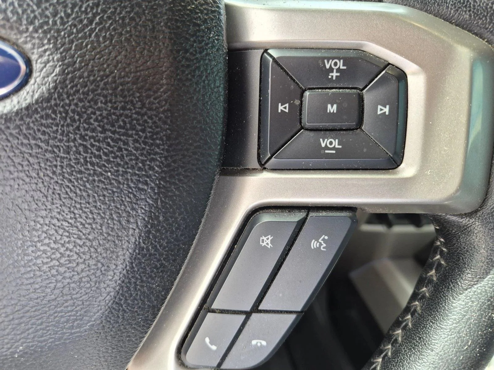 Certified Used 2021 Velocity Blue Metallic Ford LARIAT image 13