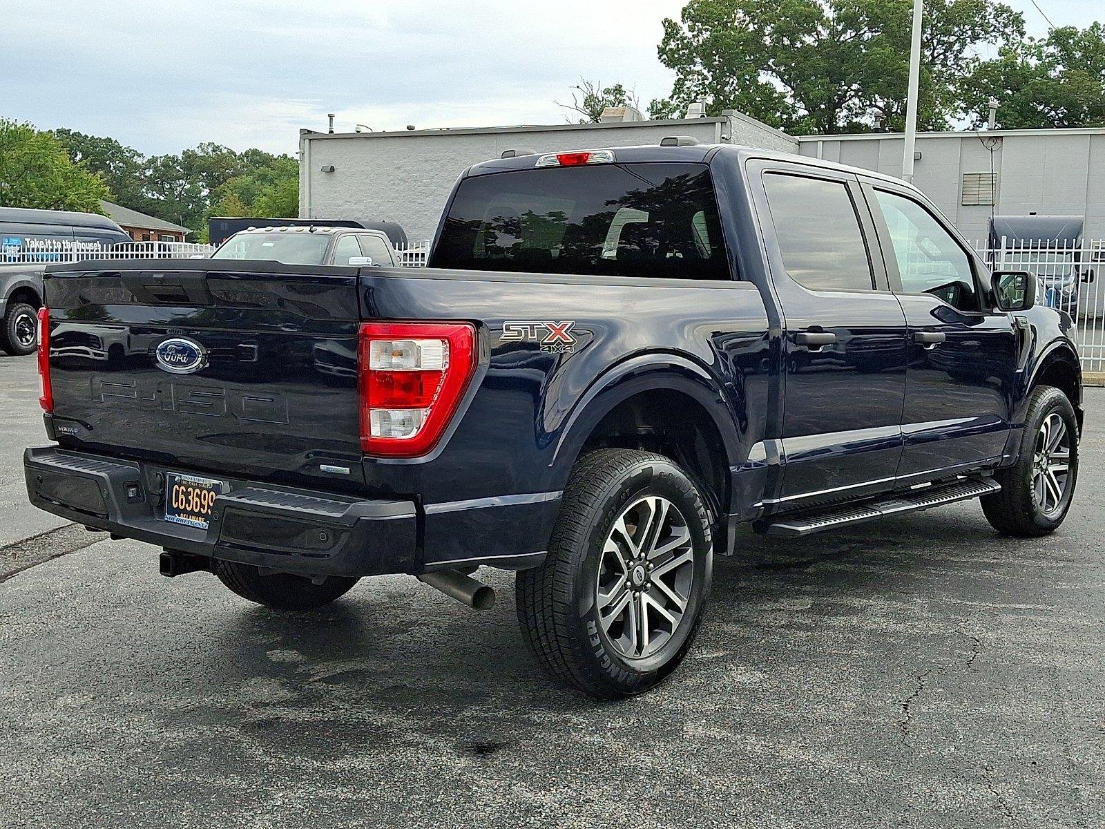 Used 2023 Blue Ford XL image 6