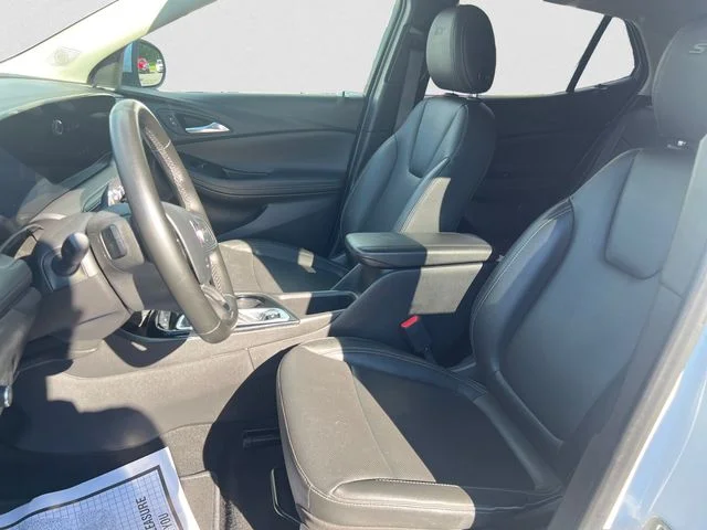 Used 2024 White Buick Sport Touring image 9