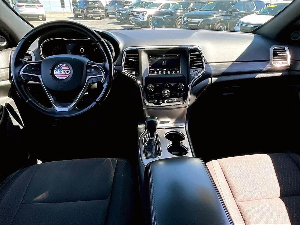 Used 2021 Silver Jeep Laredo E image 21