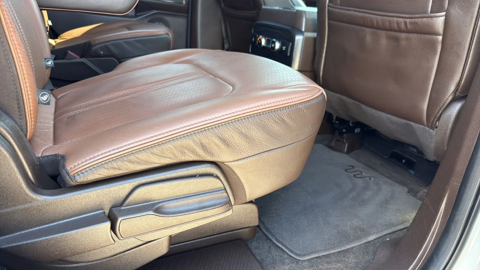 Used 2024 White Ford King Ranch image 26