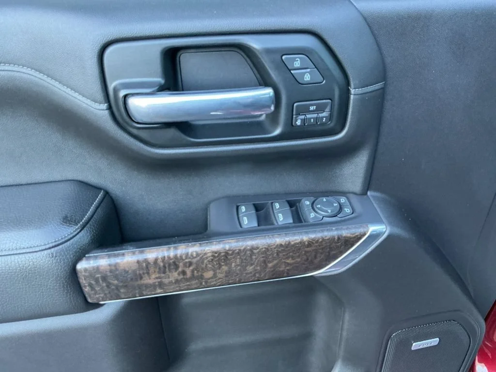 Used 2019 RED QUARTZ TINTCOAT GMC Denali image 10
