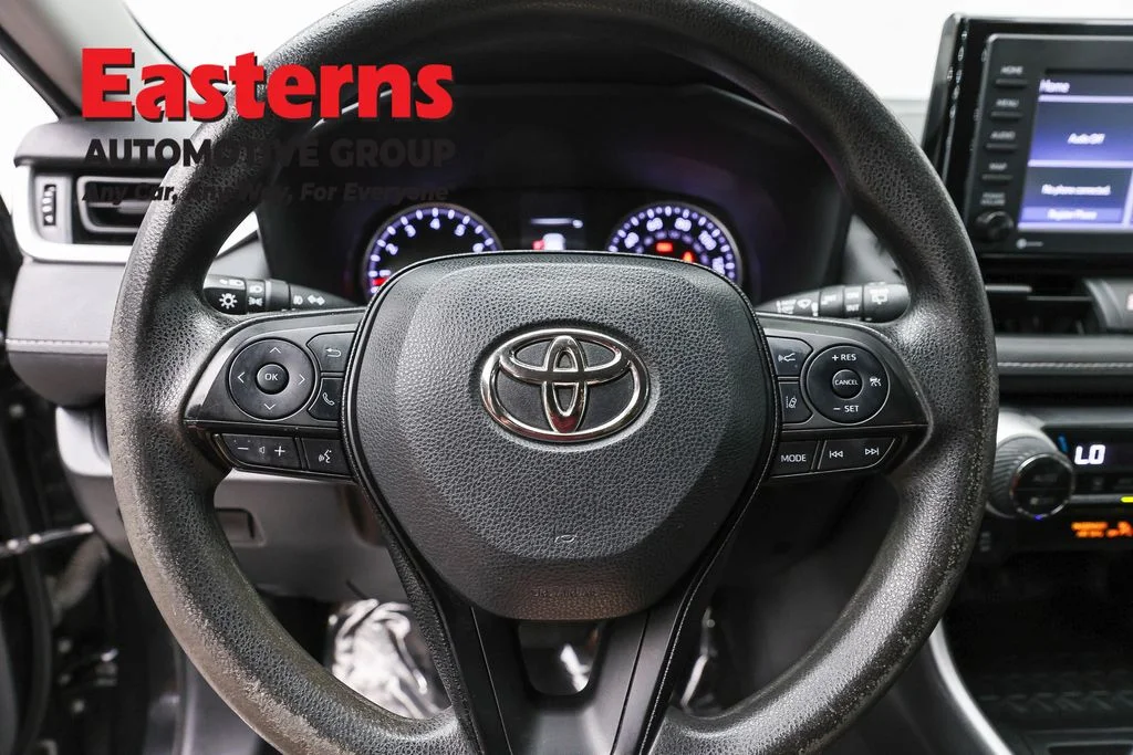Used 2021 Black Toyota XLE image 10