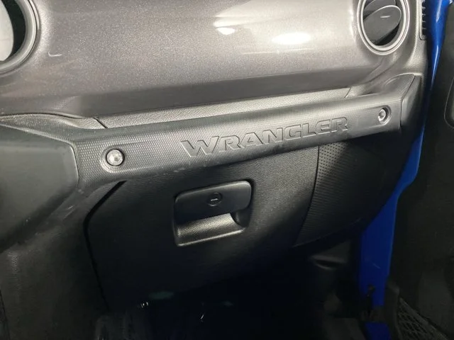 Used 2022 Blue Jeep Unlimited Sport Altitude image 31