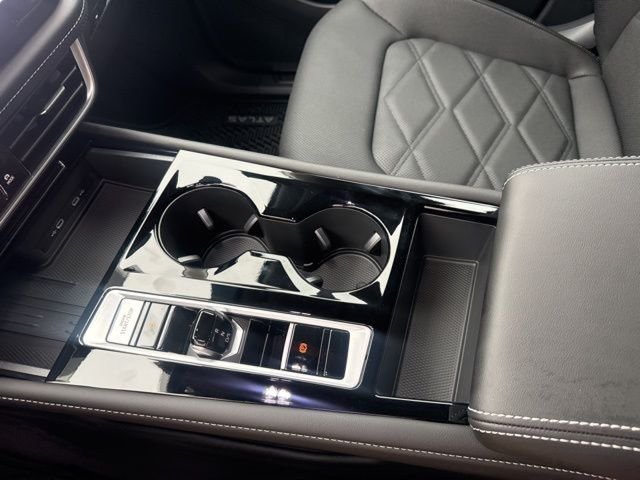 2026 Volkswagen Atlas SE w/Tech - Photo 24