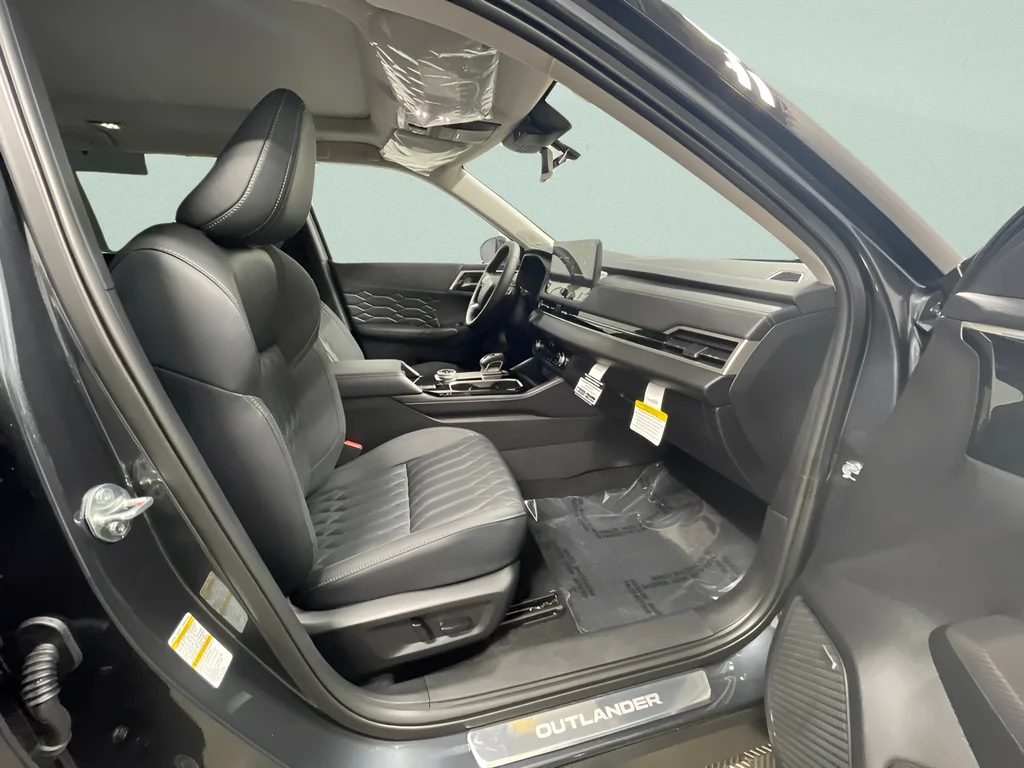 New 2026 Graphite Gray Mitsubishi SEL image 31
