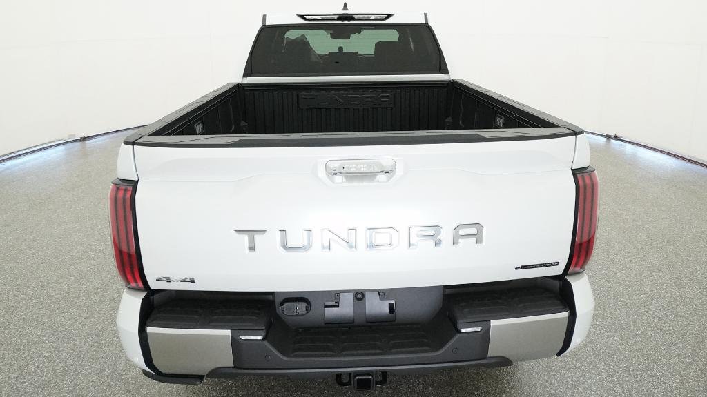 New 2026 Wind Chill Pearl Toyota Capstone image 7