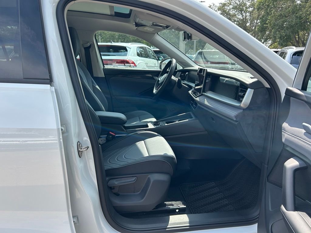 New 2026 White Volkswagen SE image 36
