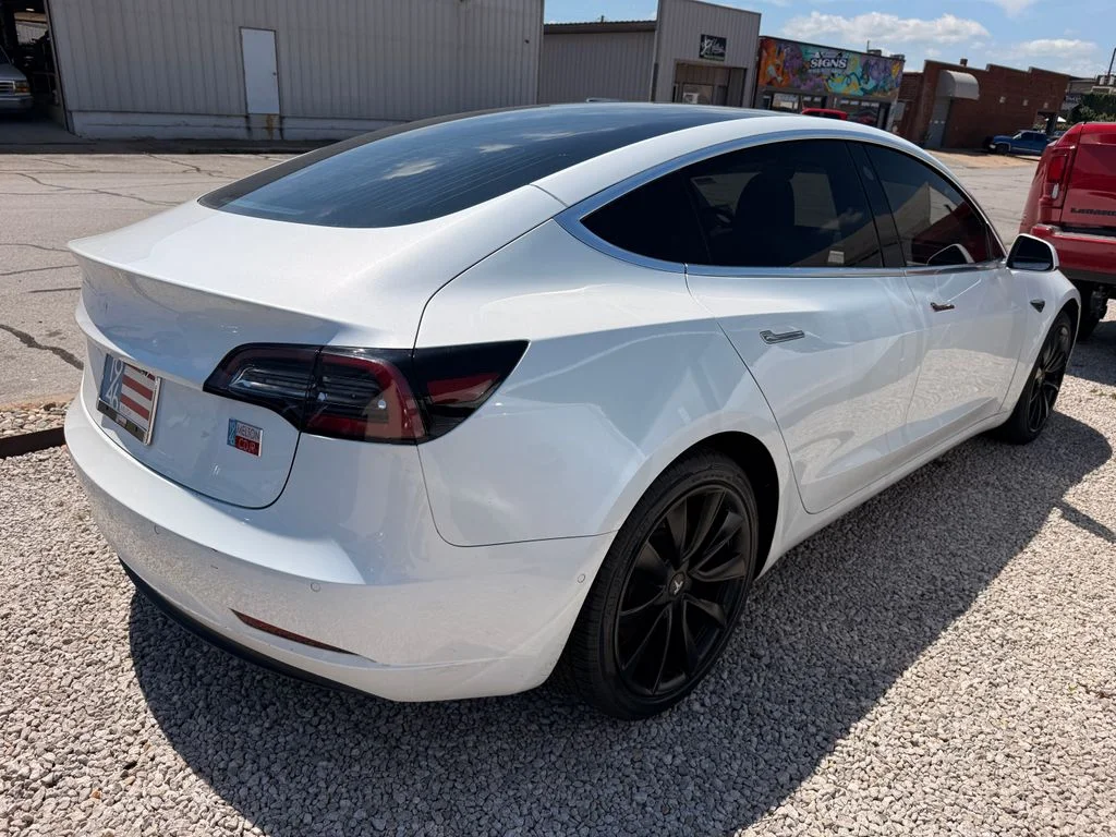 Used 2018 White Tesla Long Range image 5