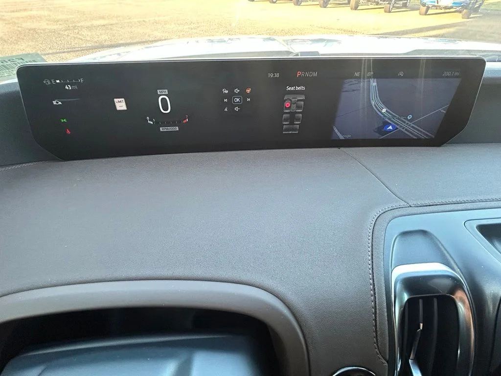 New 2027 Star White Metallic Tri-Coat Ford King Ranch® image 14