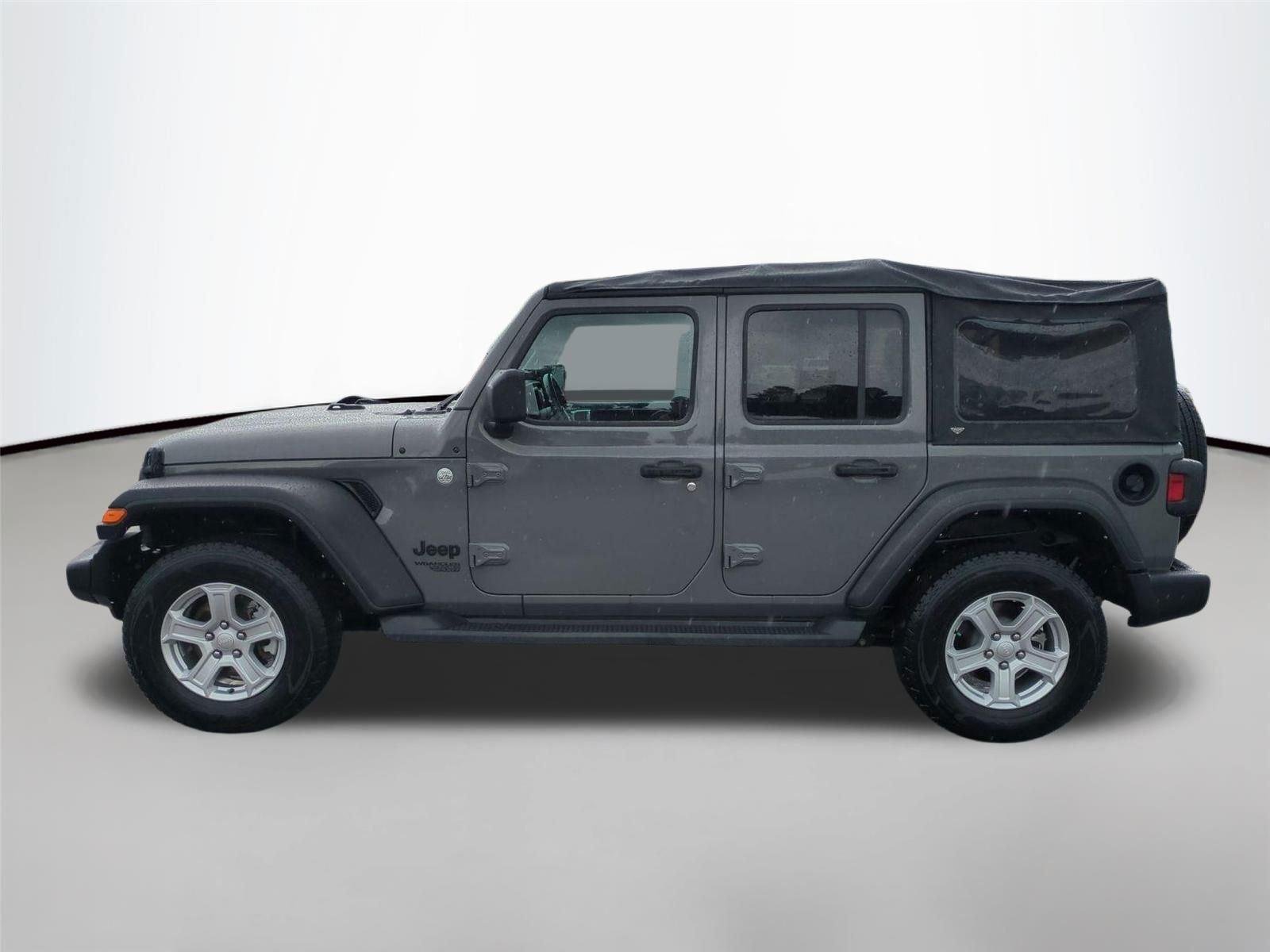 Used 2021 Granite Crystal Metallic Clearcoat Jeep Unlimited Sport S image 2
