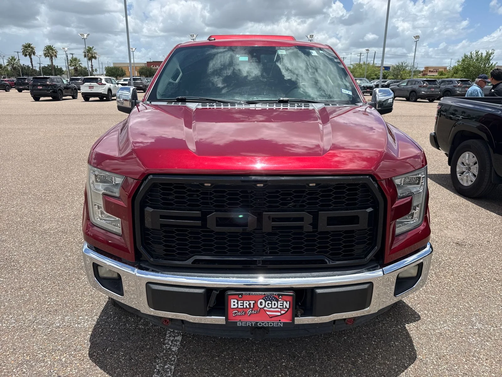 Used 2016 Red Ford Lariat image 2